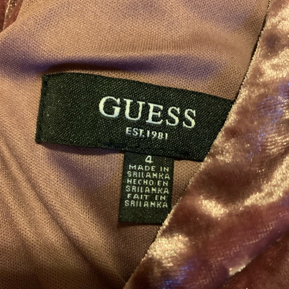 Mauve Elegant Velvet Pink Mini Dress
Textured Bodycon Mini Silhouette - Picture 6 of 7